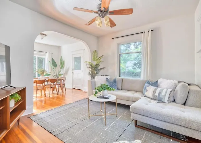 Stay Portland Collection - Cute & Charming Portland Home 91 Walkscore