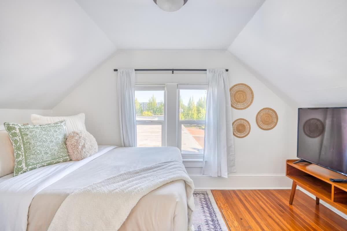 Collection - Cute & Charming 91 Walkscore Holiday home Portland